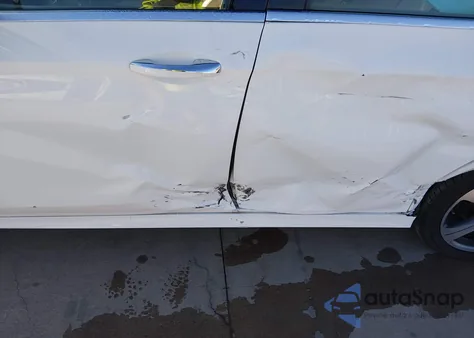 2019 Mercedes-Benz E 300 from USA, damaged, VIN WDDZF4JB7KA516131